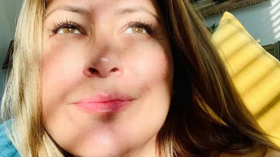 Maquiadora da TV americana é assassinada pelo filho em Washington