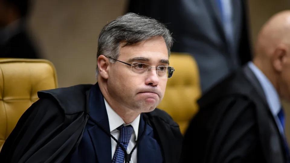 STF redistribui investigações sobre fraudes no INSS para André Mendonça