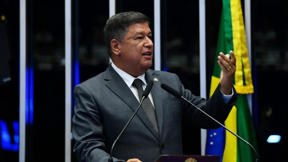 Presidente da CPI do INSS ameaça restringir imprensa no Senado
