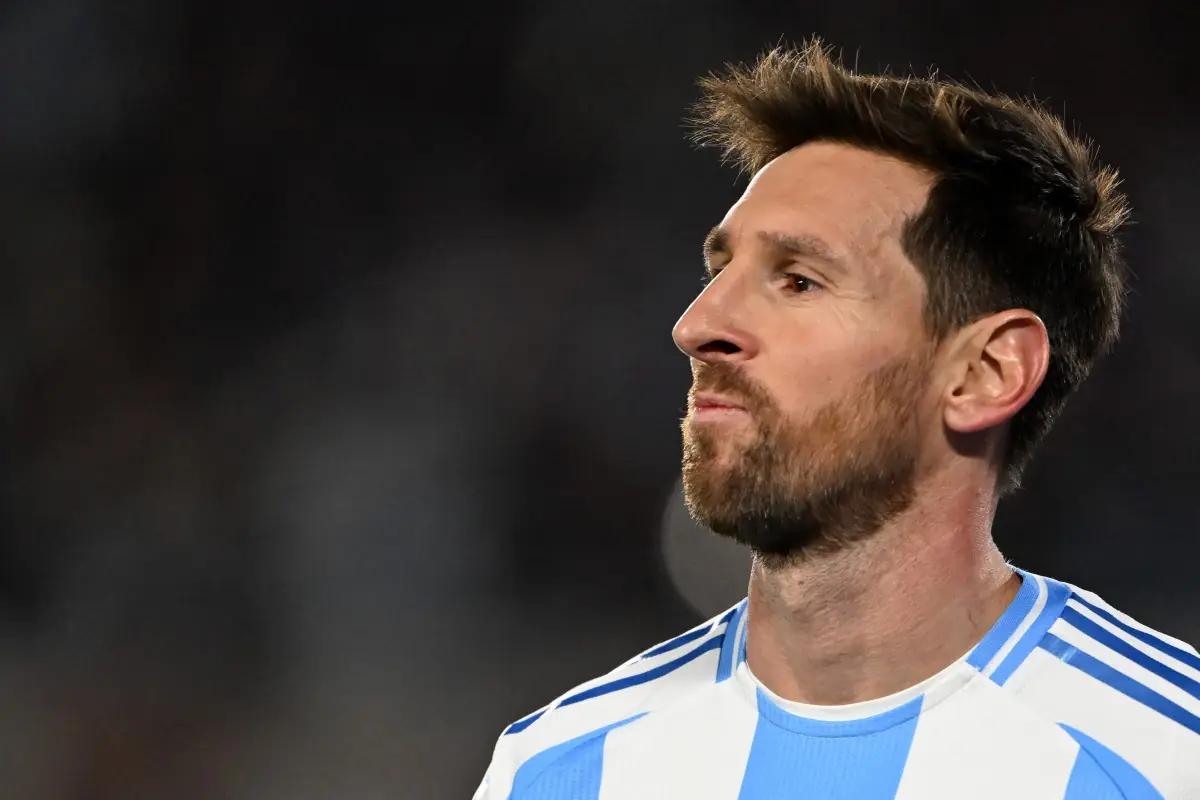Messi se despede da Argentina nas Eliminatórias com dois gols