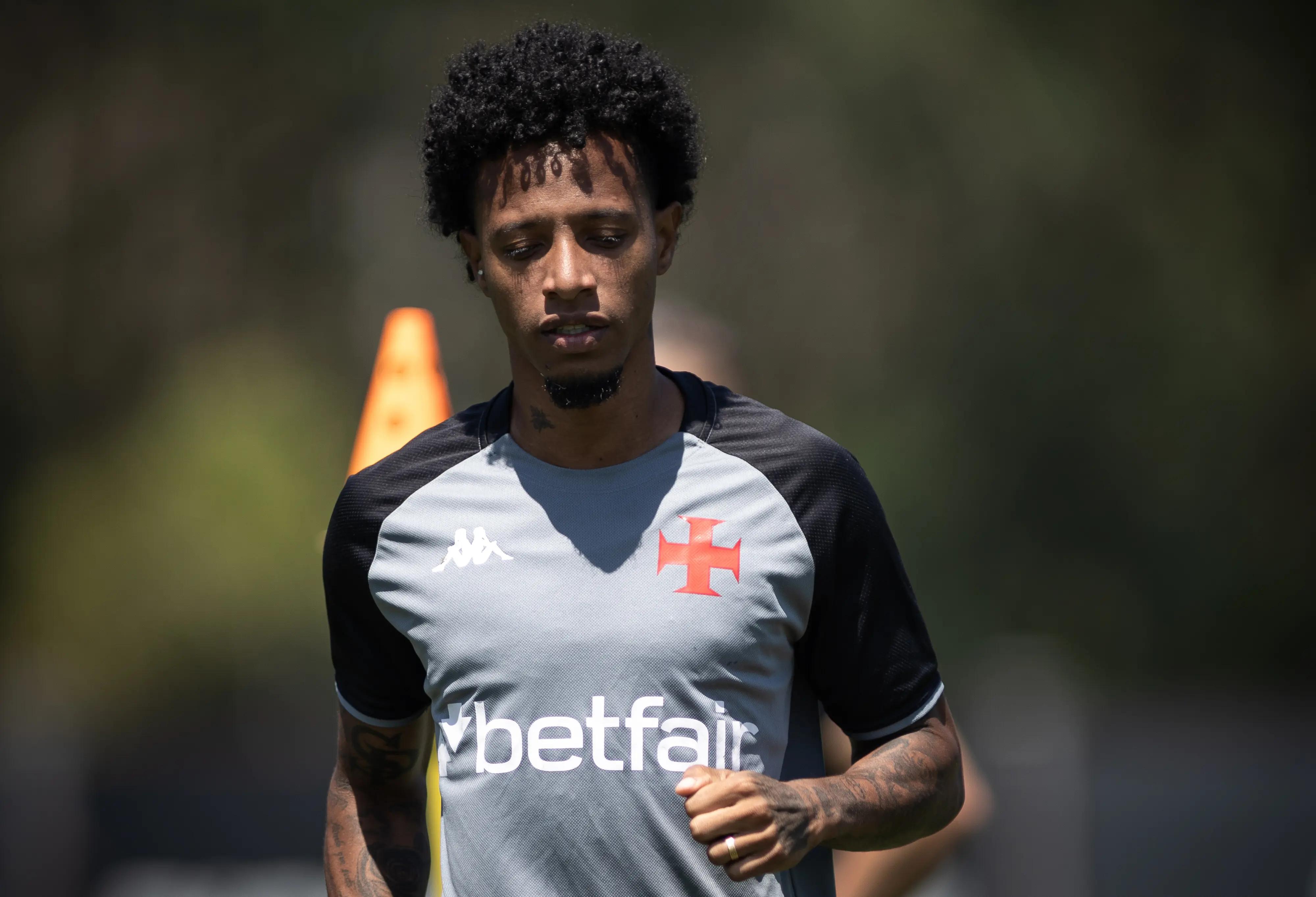 Vasco divulga relacionados com desfalques para jogo contra o Palmeiras