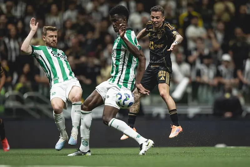 Atlético-MG empata com Juventude e sobe para 13º no Brasileirão