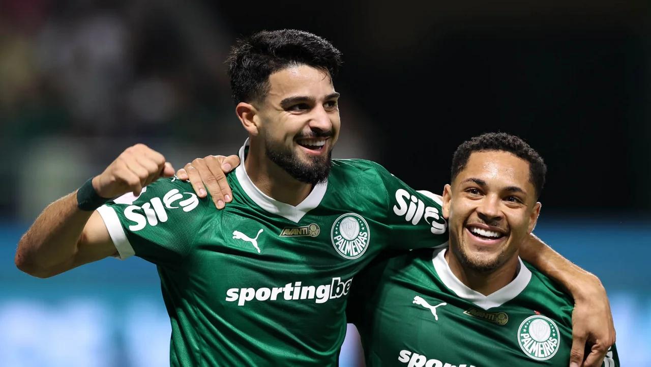Palmeiras goleia Vasco e assume vice-liderança do Brasileirão