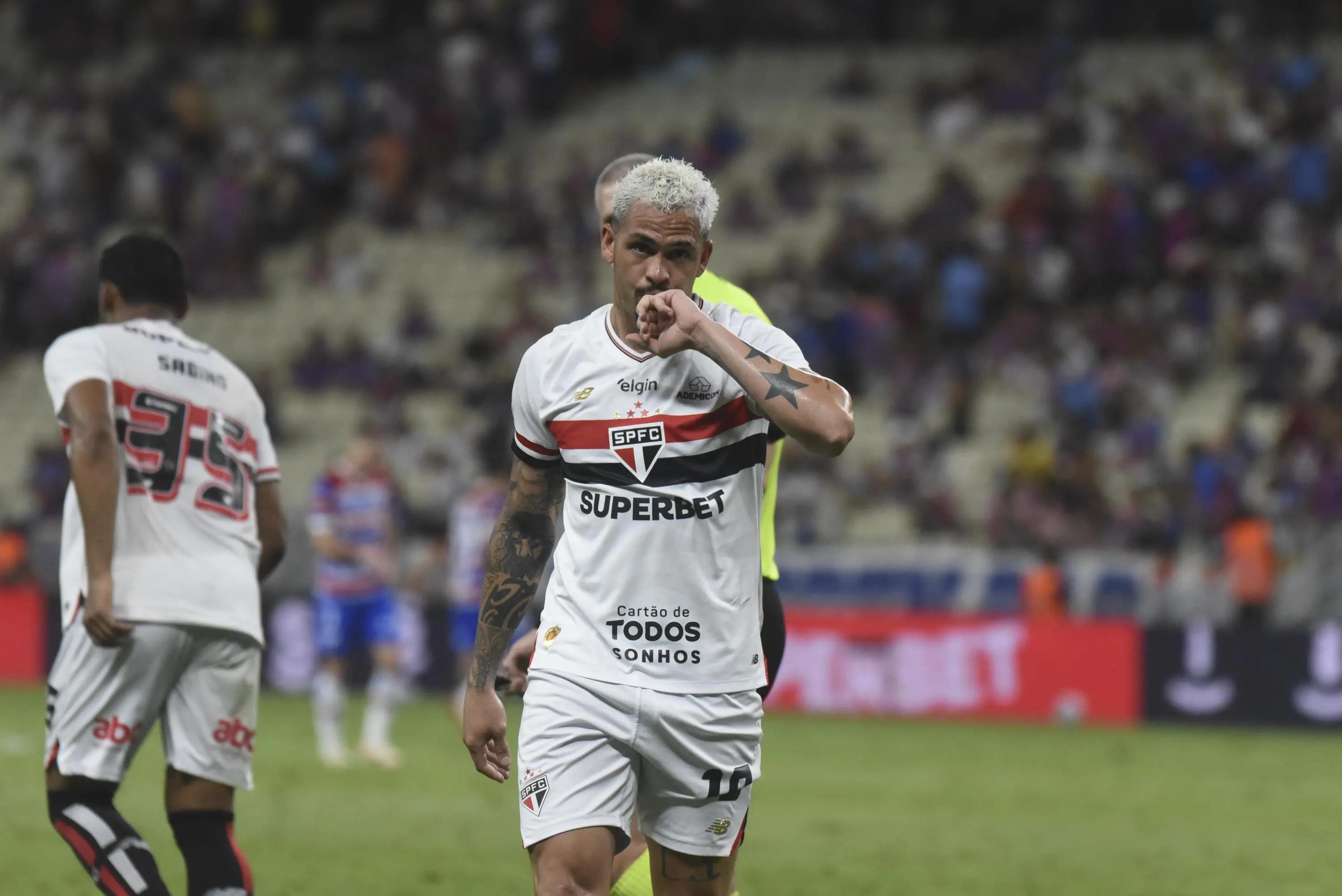 São Paulo vence Fortaleza e encerra série de quatro derrotas