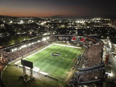 Vasco assina transferência do potencial construtivo de São Januário