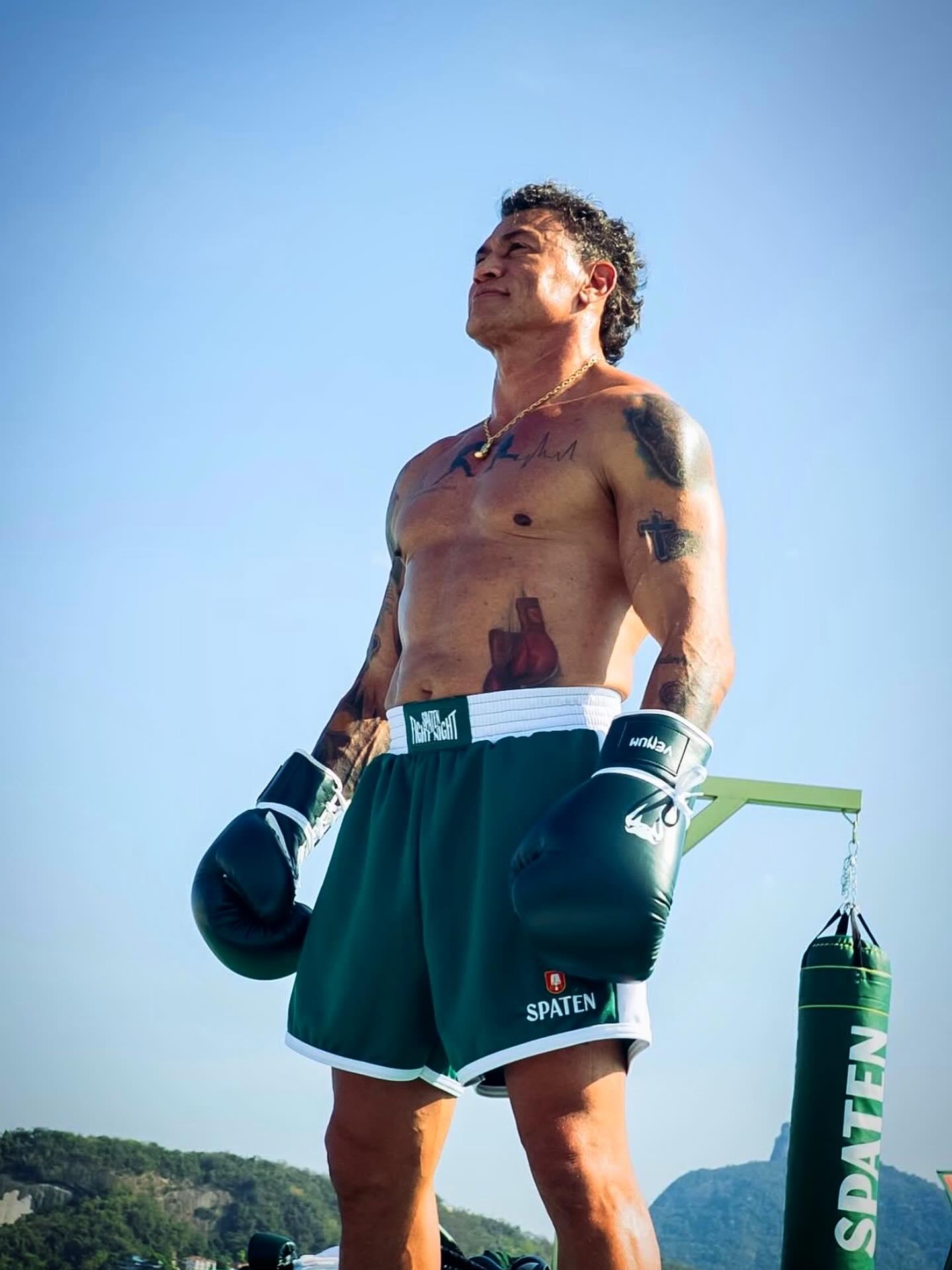 Popó anuncia aposentadoria do boxe após confusão com Wanderlei Silva