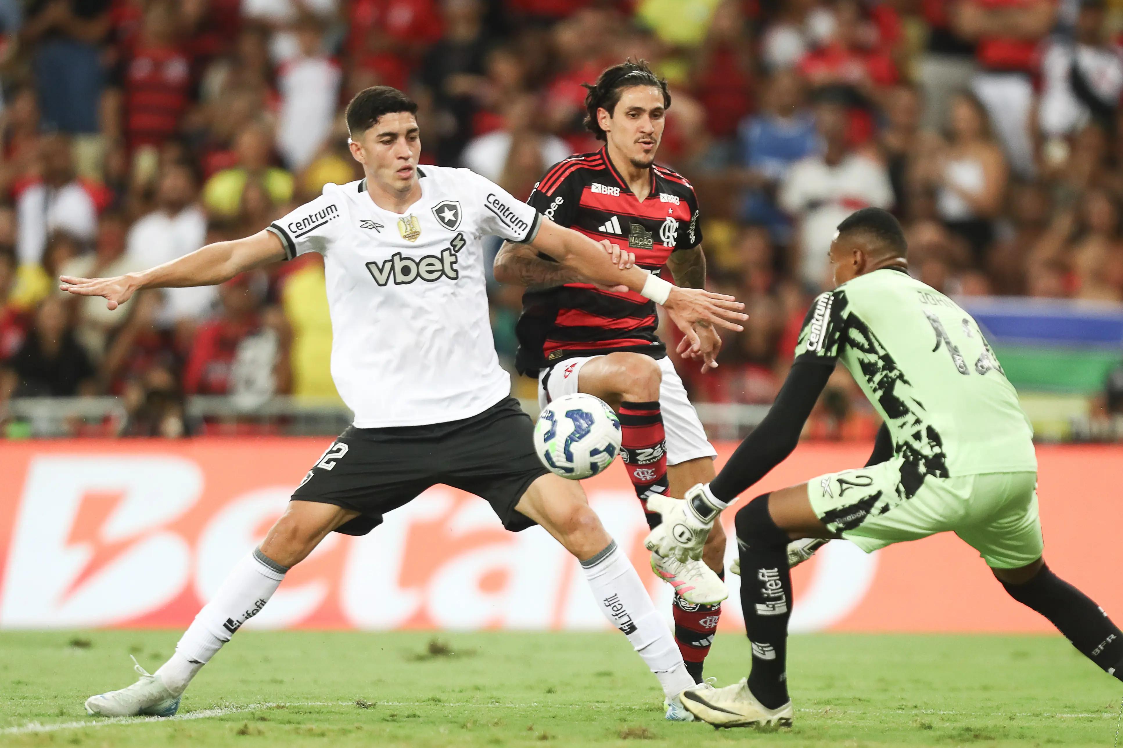 Botafogo cobrará CBF e monitorará arbitragem no clássico com o Fla