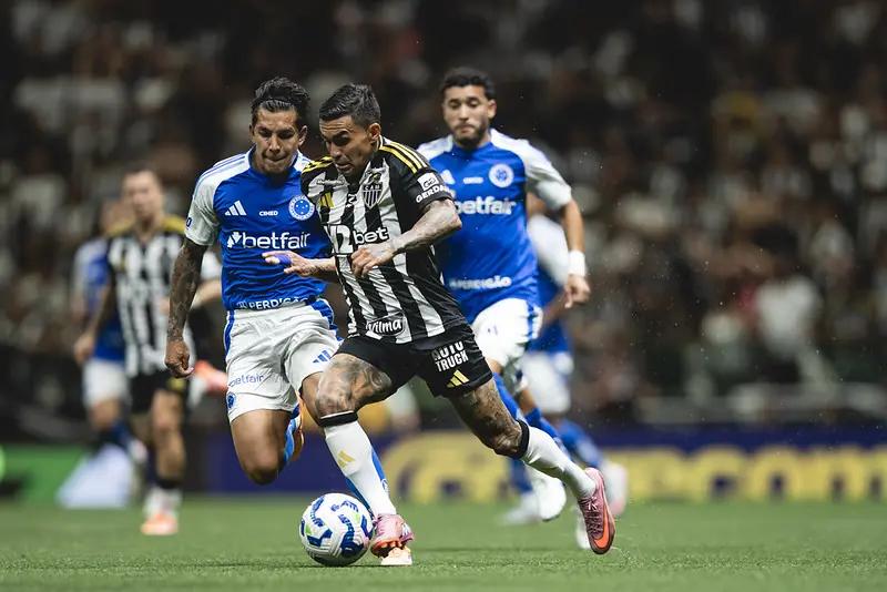 Cruzeiro empata com Atlético-MG no Clássico Mineiro pelo Brasileirão