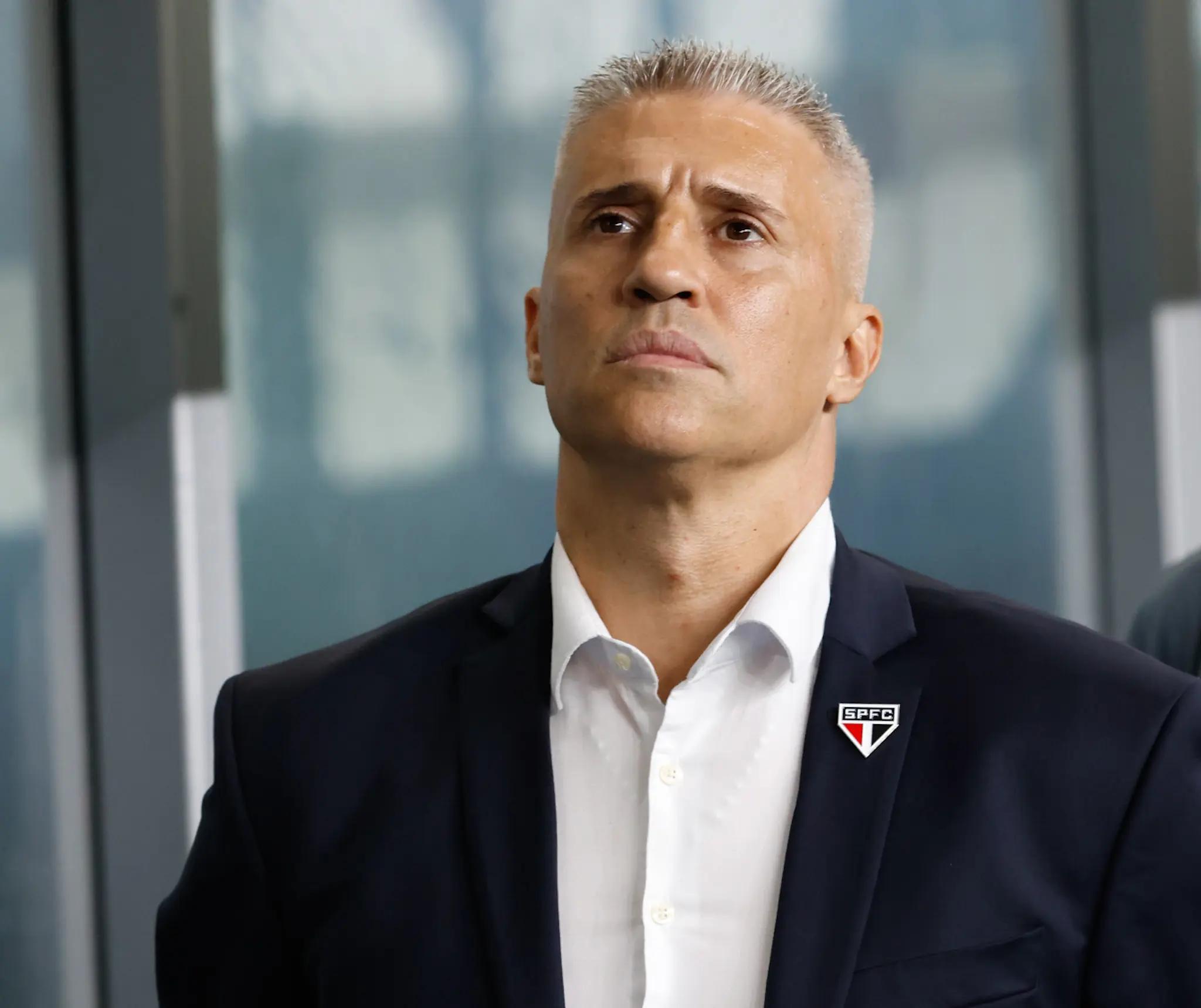 Crespo critica sequência de lesões e lamenta derrota do São Paulo