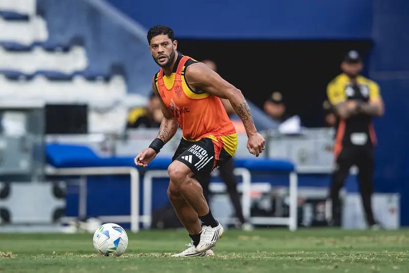Atlético-MG nega fim de contrato de Hulk e reafirma vínculo até 2026