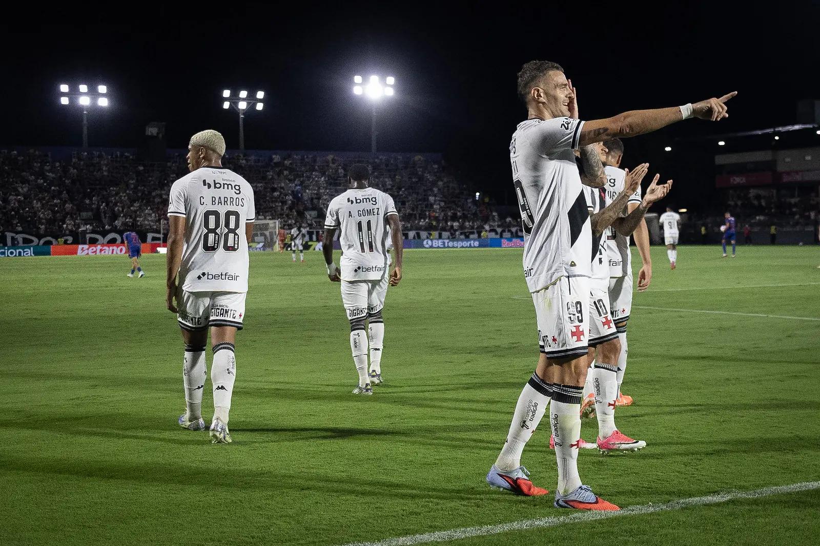 Vasco quebra marca ofensiva no Brasileirão com 49 gols em 2024