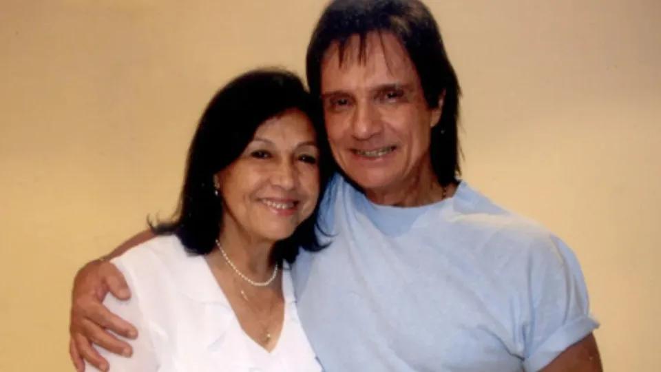 Morre Norma Braga, irmã de Roberto Carlos, aos 90 anos