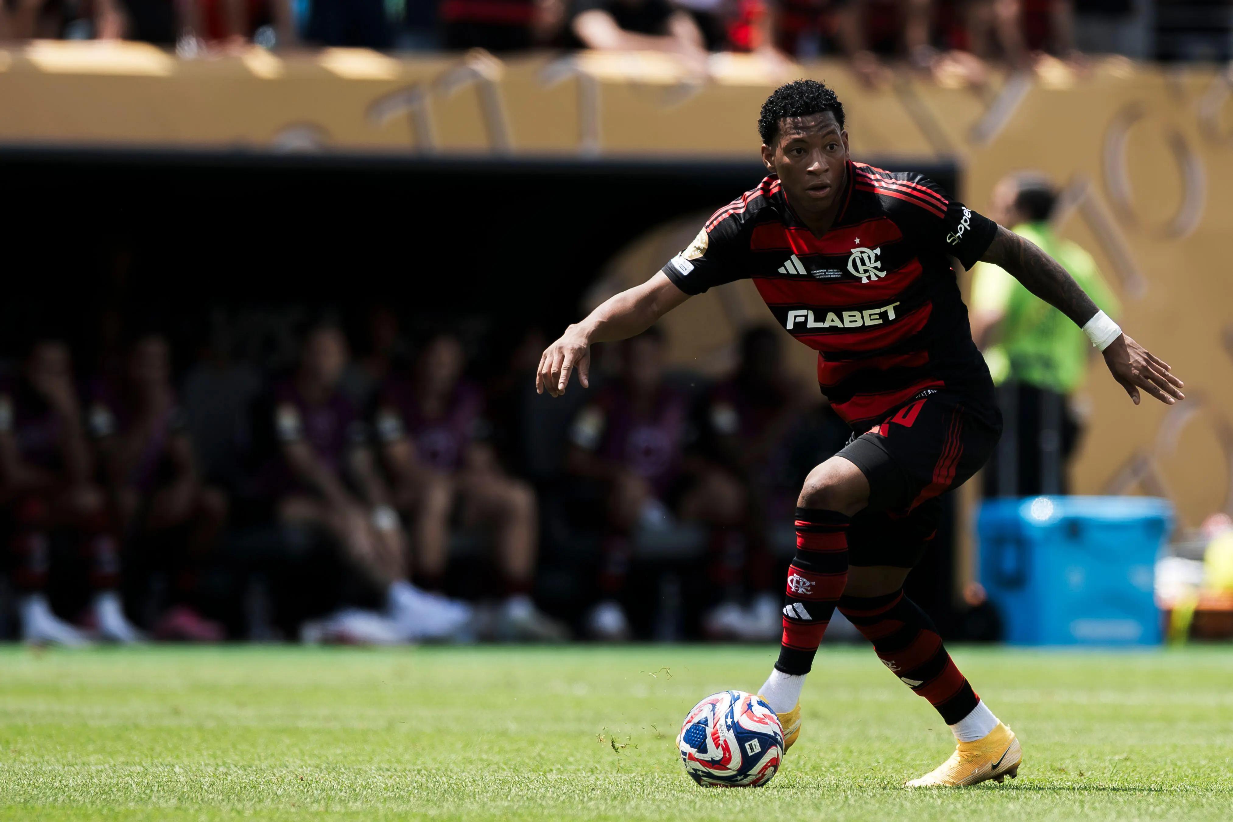 Expulsão de Gonzalo Plata pesa no Flamengo e tira atacante da final da Libertadores