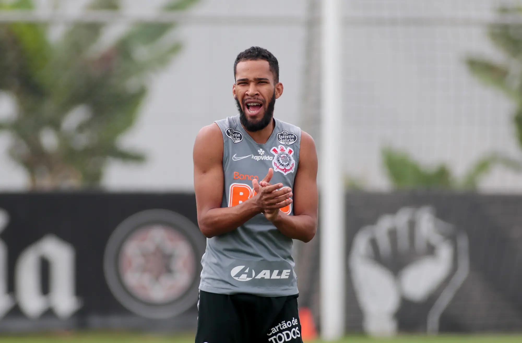 Corinthians é condenado a pagar R$ 1 milhão a Everaldo em ação trabalhista