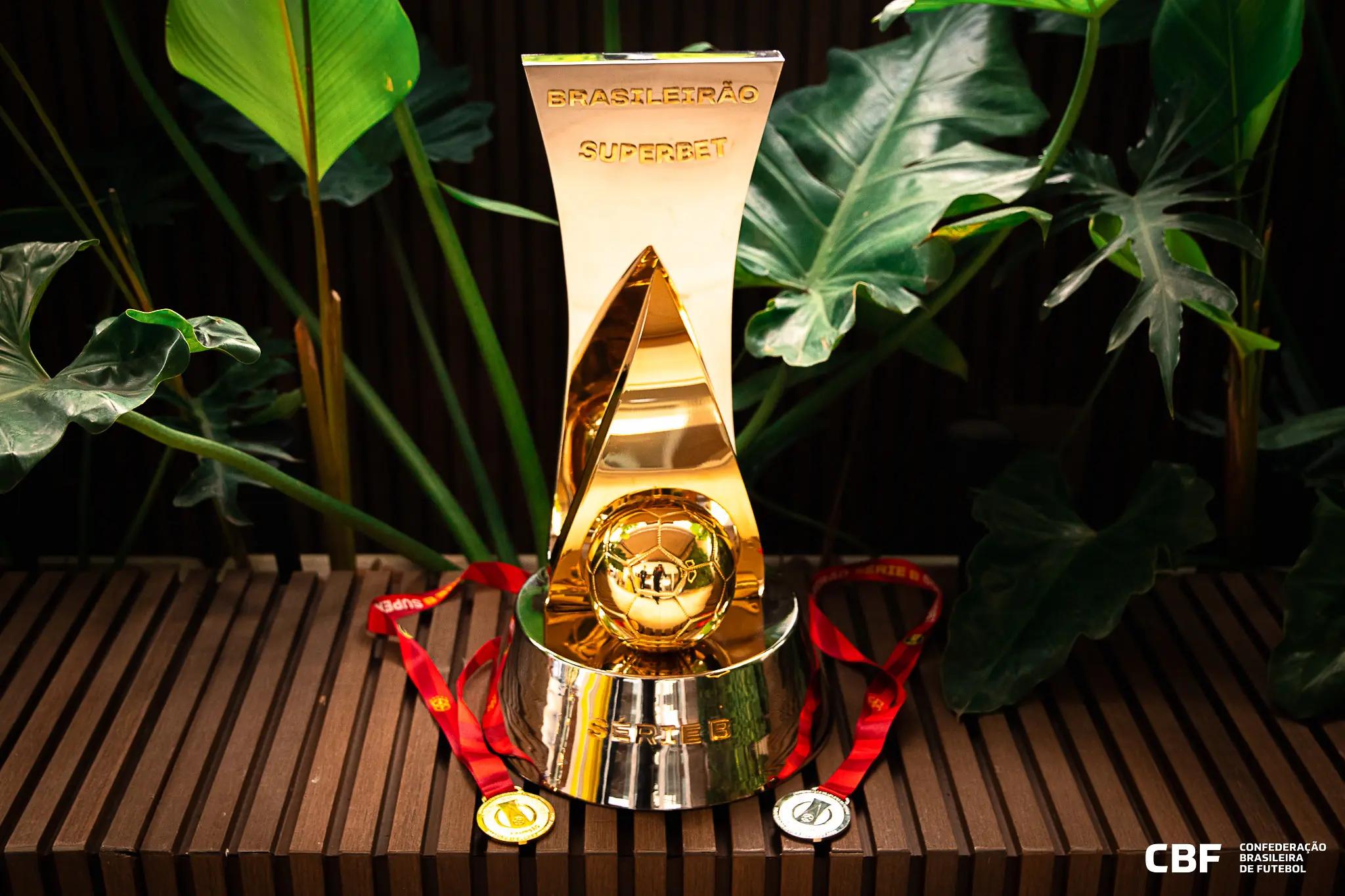 CBF apresenta troféu da Série B e define reta final com seis clubes na disputa