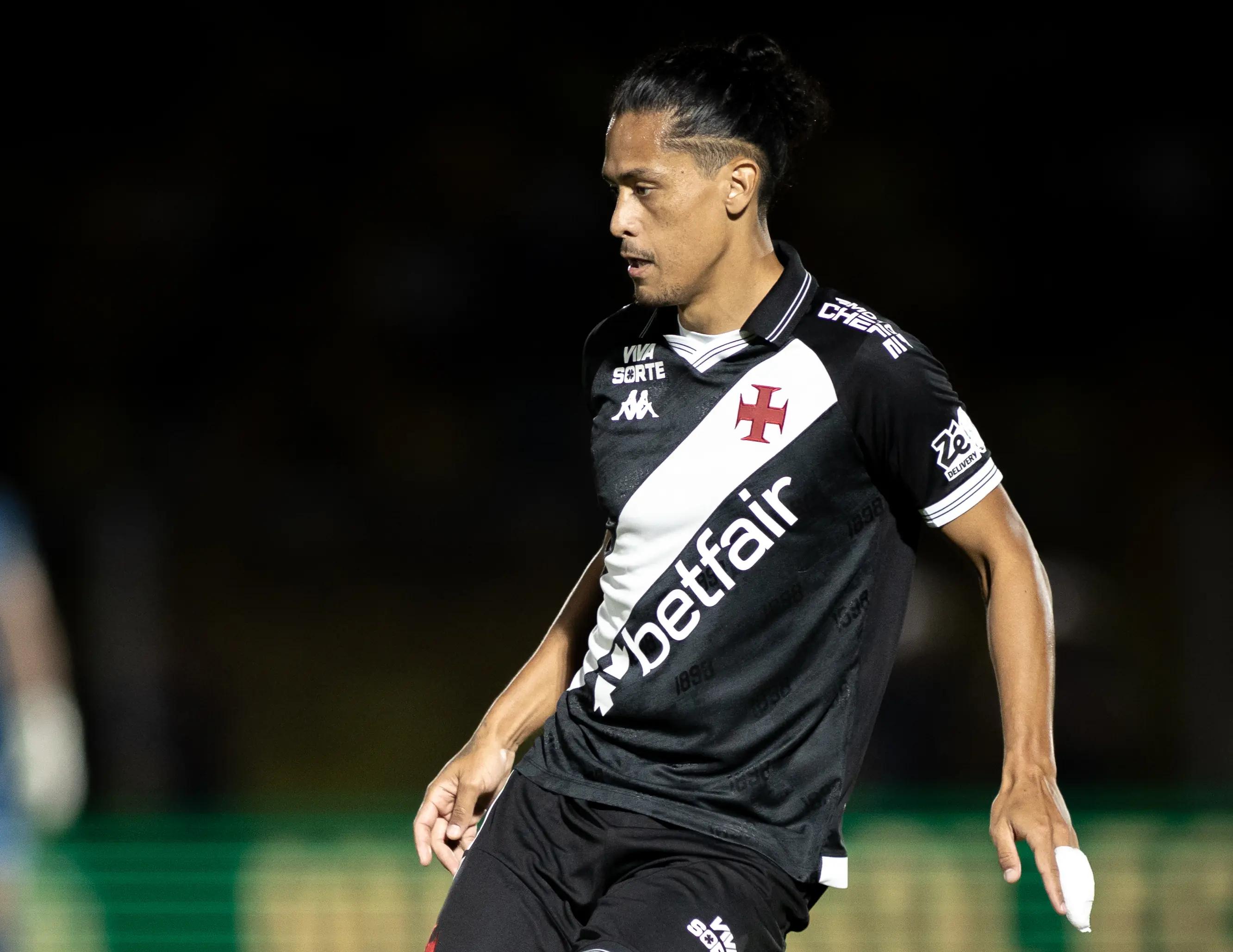 Vasco planeja 2026 e deve liberar Maurício Lemos e Paulinho