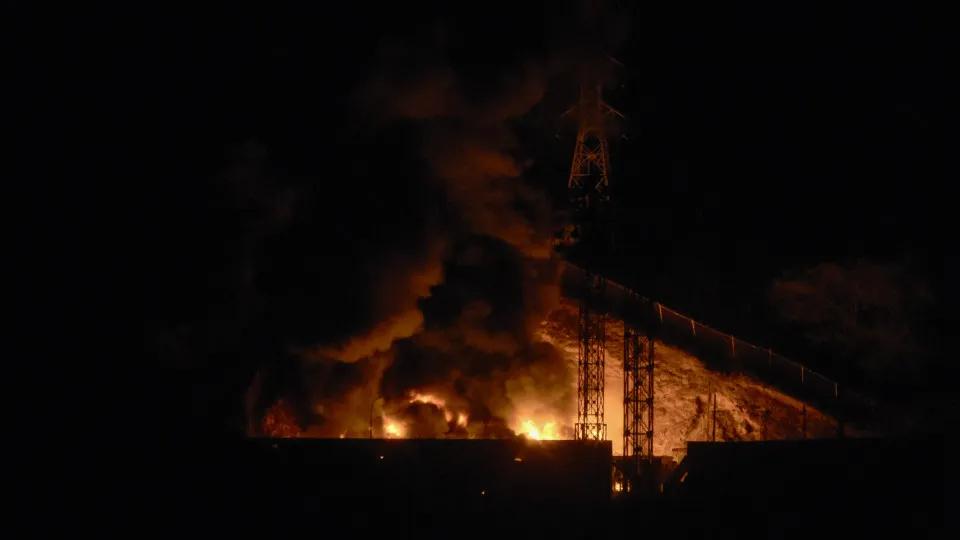 Venezuela acusa EUA de ataques e declara estado de emergência