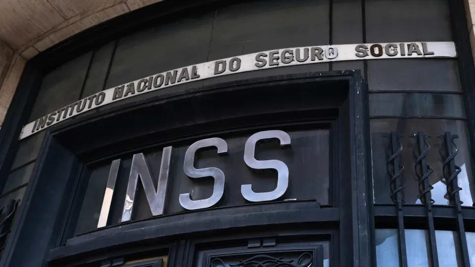 Aposentados têm até 14 de fevereiro para pedir ressarcimento do INSS
