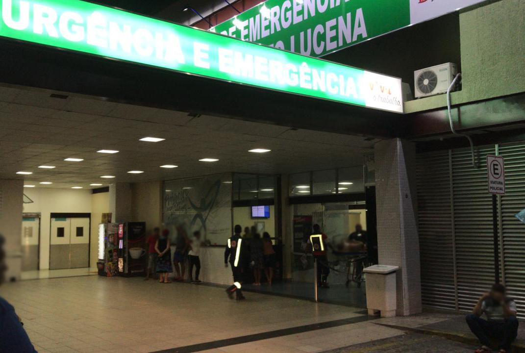 Adolescente fica em estado grave após cabelo ser sugado por ralo de piscina