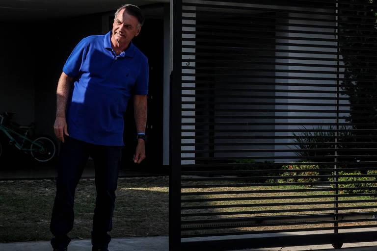 Moraes reforça vigilância e manda vistoriar carros da casa de Bolsonaro