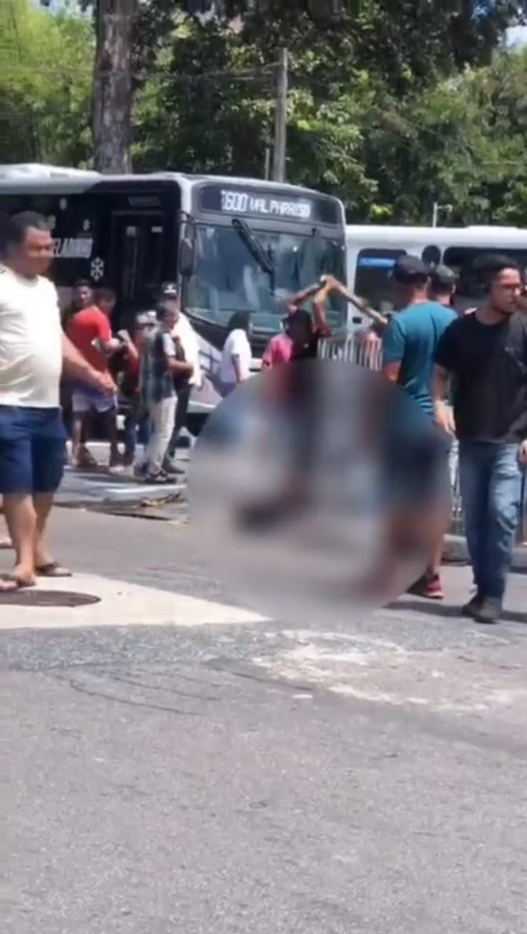 Cenas de violência em João Pessoa: suspeito de estupro é linchado no Centro
