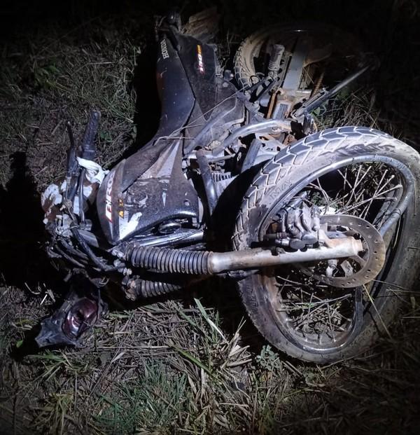 Motociclista morre em colisão frontal em Matinhas