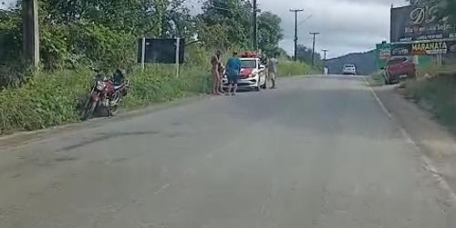 Acidente entre moto e carro deixa motociclista ferido na rodovia entre Guarabira e Cuitegi