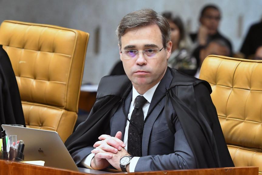 André Mendonça assume inquérito sobre fraudes em descontos do INSS