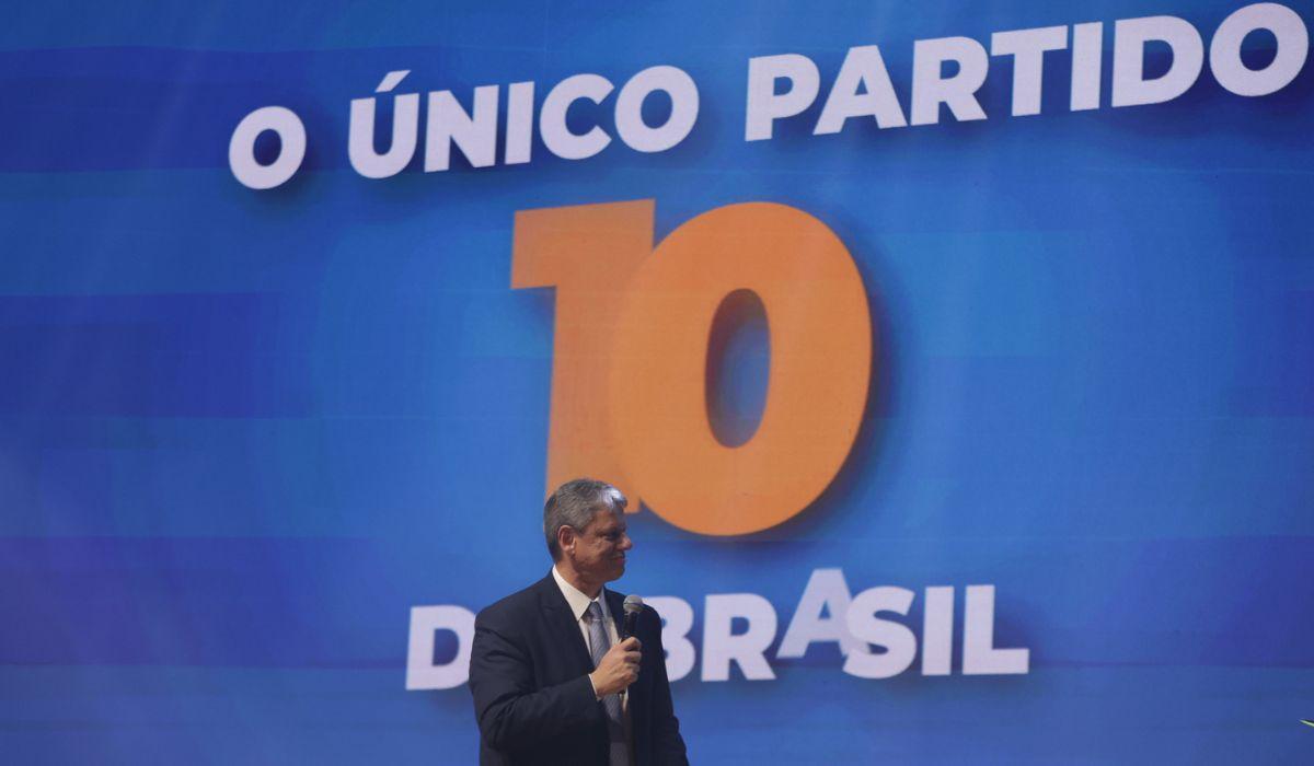 PL e Republicanos disputam Tarcísio para presidência em 2026