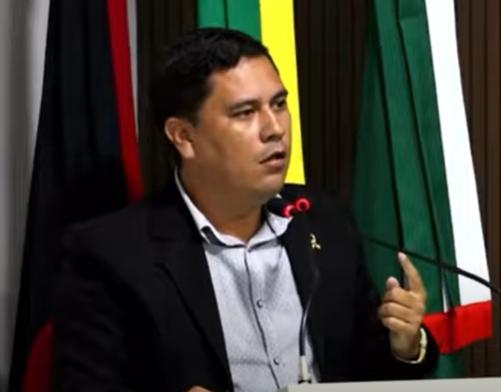 Vereador Valdemir Gomes repudia posicionamento contra Lei Lucas