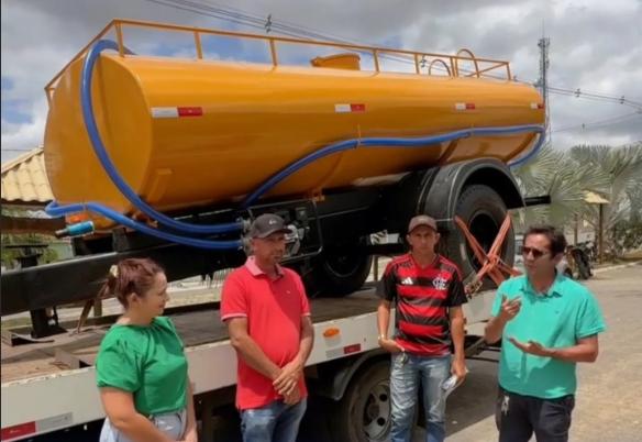 Prefeitura de Araçagi recebe caminhão-pipa para reforçar abastecimento de água