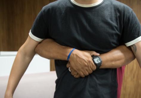 Lei obriga bares e restaurantes na Paraíba a treinar funcionários na manobra de Heimlich