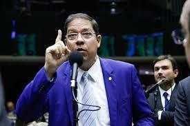 Vice-presidente da Câmara afirma que pautará anistia se assumir presidência
