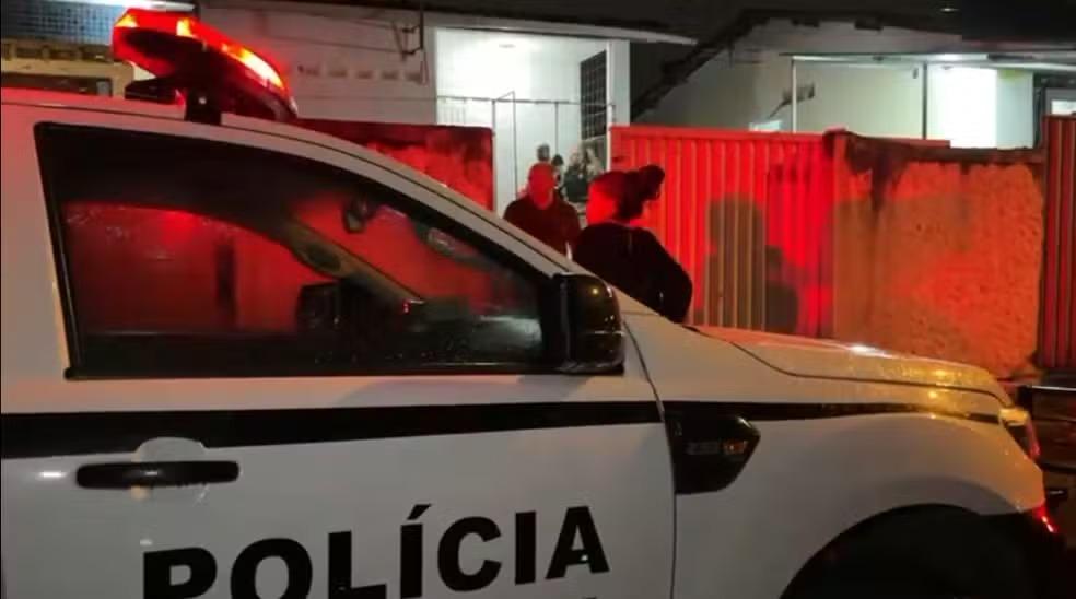 Mulher é encontrada morta em casa em João Pessoa; marido é ouvido