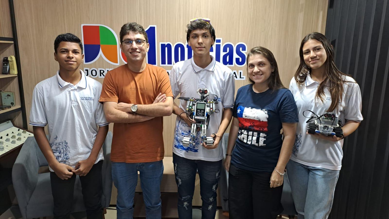 Estudantes da ECI Odilon, de Cuitegi, destacam tricampeonato de robótica em entrevista à Rádio Rural