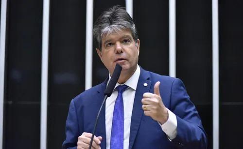 Ruy Carneiro comemora isenção do IR para renda de até R$ 5 mil