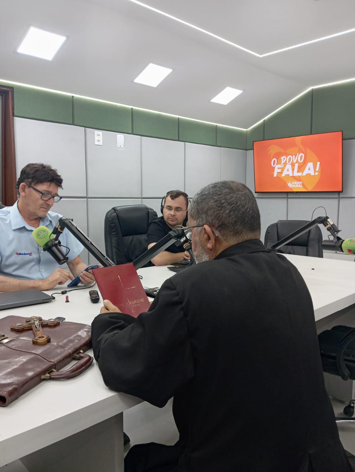 Padre Gaspar Rafael alerta sobre afastamento de Deus e influência do maligno