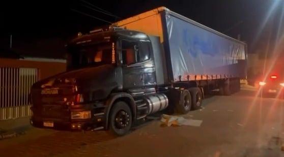 Dupla é presa e carga de cerveja de R$ 236 mil é recuperada na Paraíba