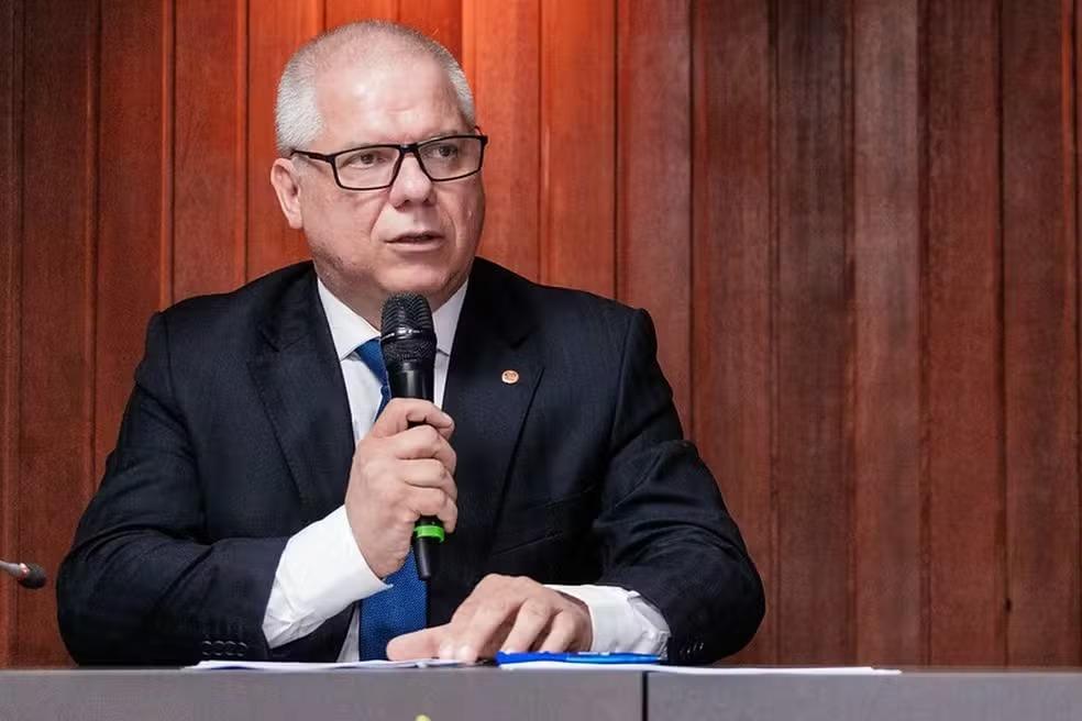 Ex-presidente do INSS Alessandro Stefanutto é preso por fraudes bilionárias em aposentadorias