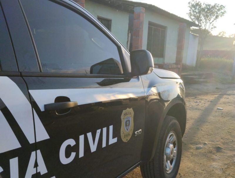 Homem é preso por agredir ex-esposa e atear fogo em casa na Paraíba