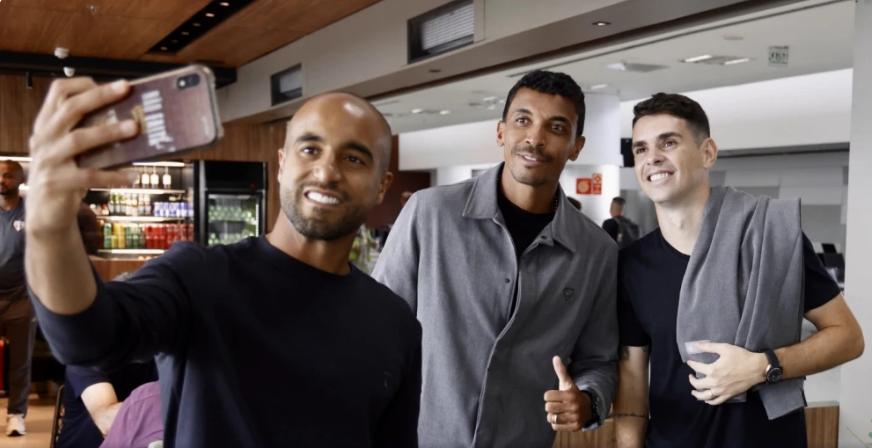 São Paulo aposta em Oscar e Lucas para enfrentar LDU nas quartas da Libertadores