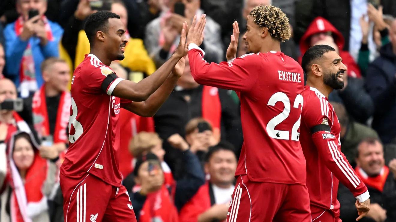Liverpool vence Everton e mantém 100% de aproveitamento na Premier League