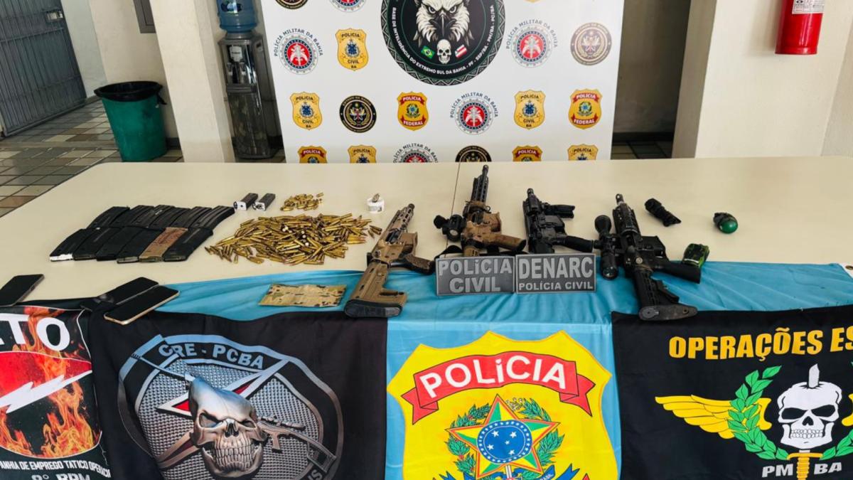 Bahia apreende 28 fuzis em 24h e quase 100 no ano