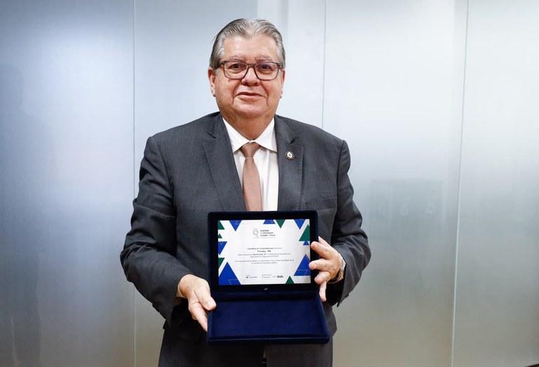 João Azevêdo recebe prêmio do Tesouro Nacional pela gestão fiscal da Paraíba