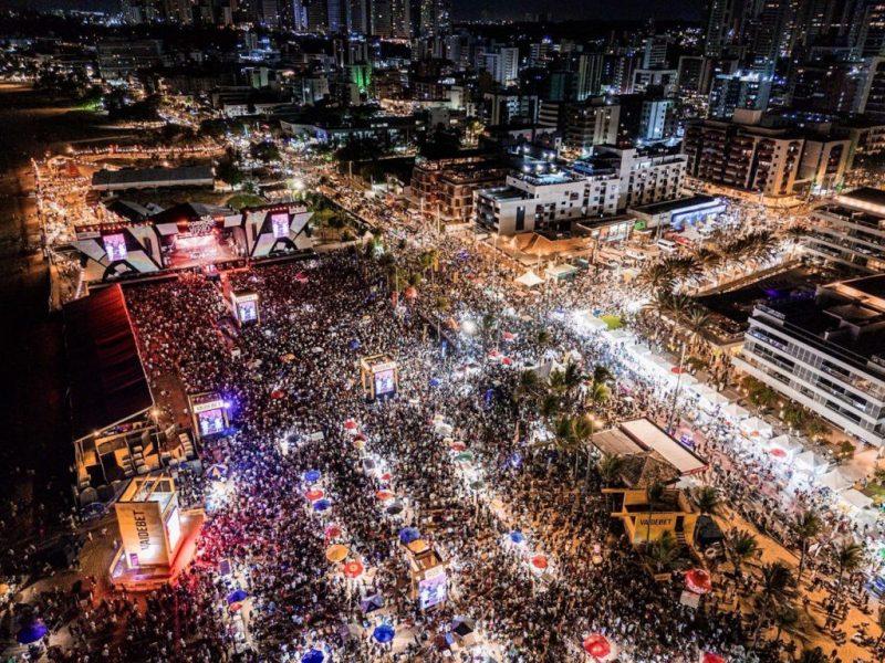 Festival Forró Verão reúne multidão nas praias de João Pessoa