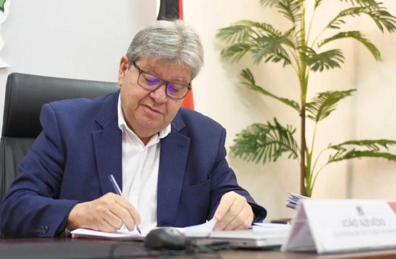 João mudará secretariado em fevereiro, antes de deixar governo